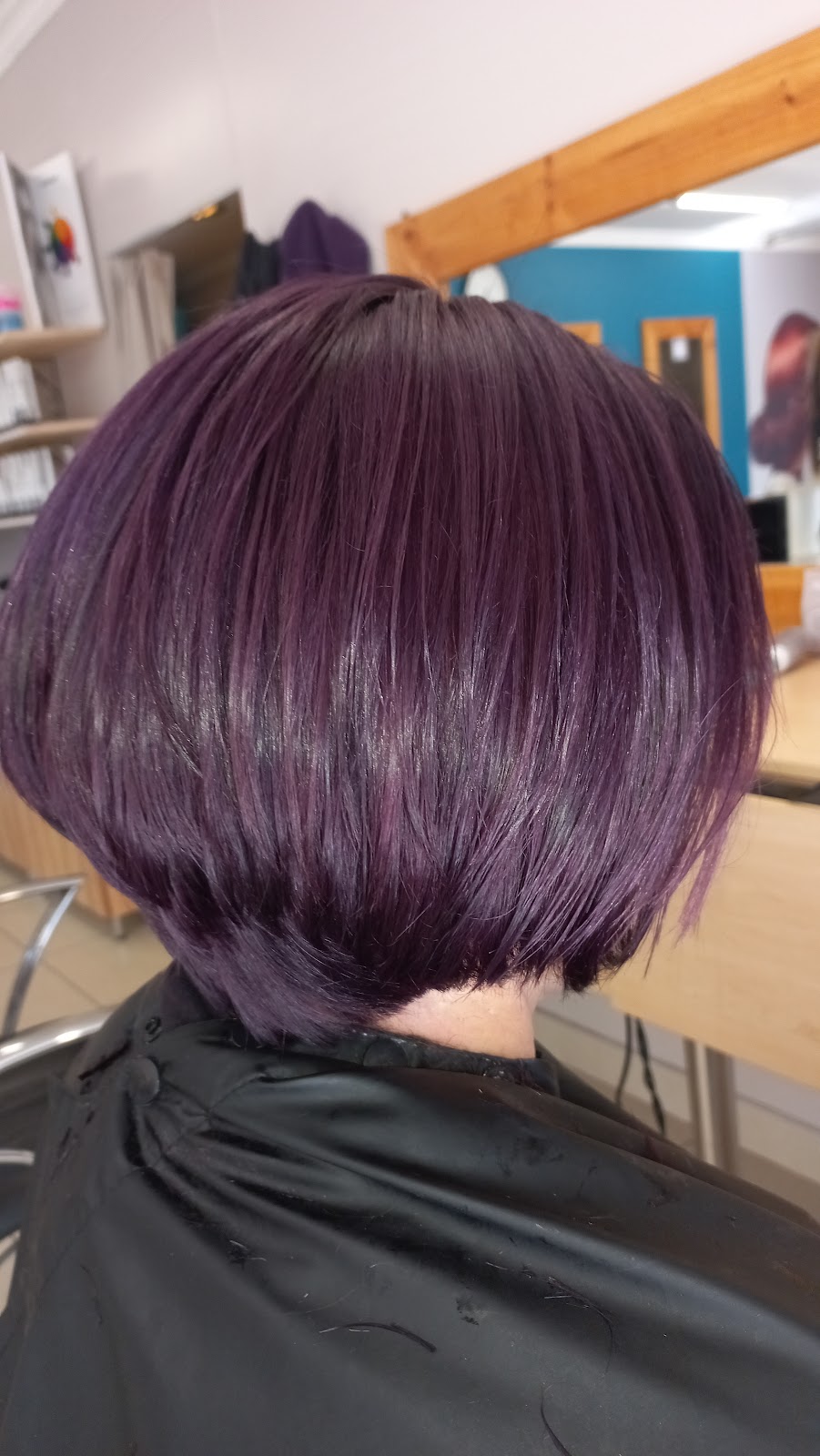 Colour & cut with the basin massage